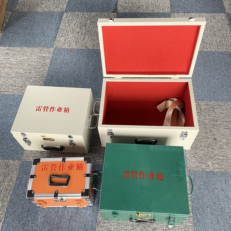 铁山爆破工程作业箱如何选择？玻璃钢与传统材质的全面对比